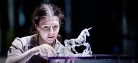 Кадр из фильма TheatreHD: Ноймайер. Стеклянный зверинец
