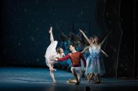 Кадр из фильма Театр в кино: МАМТ. Щелкунчик