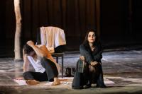 Кадр из фильма TheatreHD: Добрый человек из Сезуана