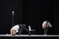 Кадр из фильма TheatreHD: Ноймайер. Призрачный свет