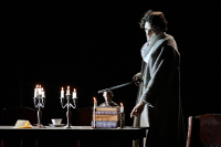 Кадр из фильма TheatreHD: Евгений Онегин