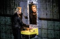 Кадр из фильма TheatreHD: Гамлет | Коллаж