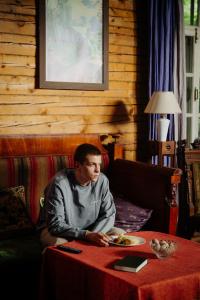 Кадр из фильма Огненный мальчик