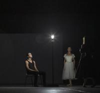 Кадр из фильма TheatreHD: Ноймайер. Призрачный свет