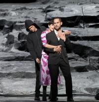 Кадр из фильма TheatreHD: Венская опера. Дон Жуан