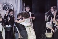 Кадр из фильма TheatreHD: Зальцбург. Сельская честь / Паяцы